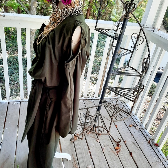 💚NEW!🤑2-piece CHIC 🔔bell pants set With a Long belt/sash 😍 ❤️ - Picture 12 of 17